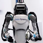 qué es un robot humanoide