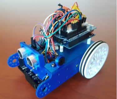 mClon robot educativo creado por profesores de Pontevedra vigo