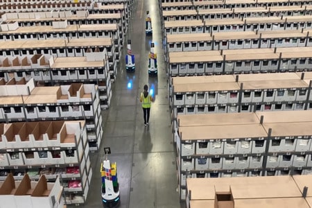 Locus Robotics recibe pedido de 150 robots AMR para Port Logistics