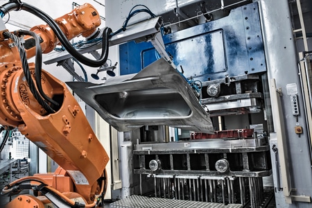 Los robots de ABB aumentan la producción de una fábrica de bañeras