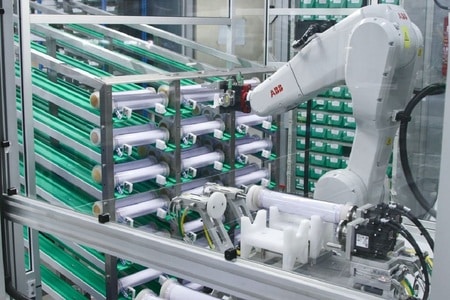 Los robots de ABB permiten mejorar la precisión de los productos biomédicos