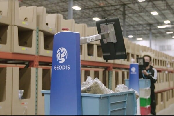 GEODIS firma contrato para integrar 1000 LocusBots en sus almacenes